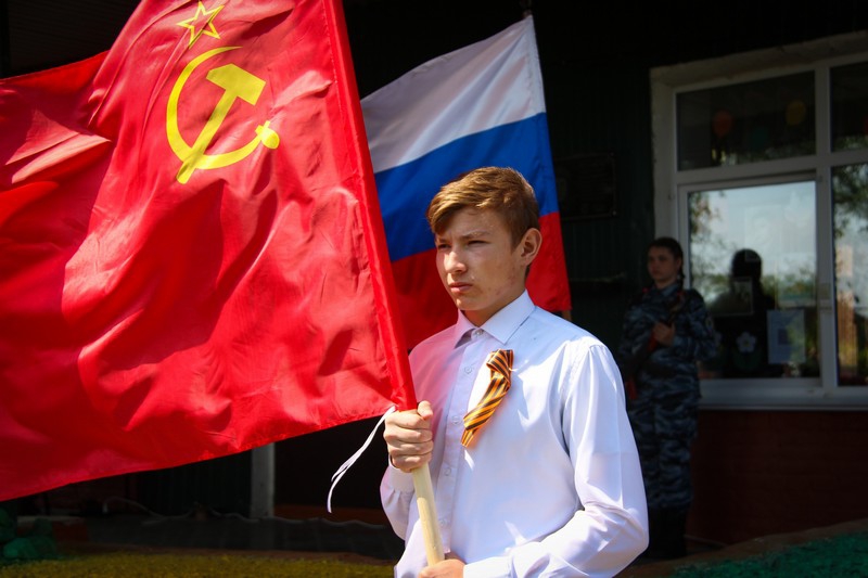 В Красноармейском районе открыли мемориальную доску погибшему в СВО Александру Храмову