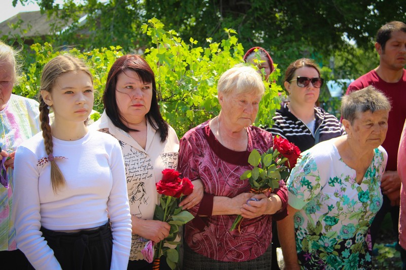 В Красноармейском районе открыли мемориальную доску погибшему в СВО Александру Храмову