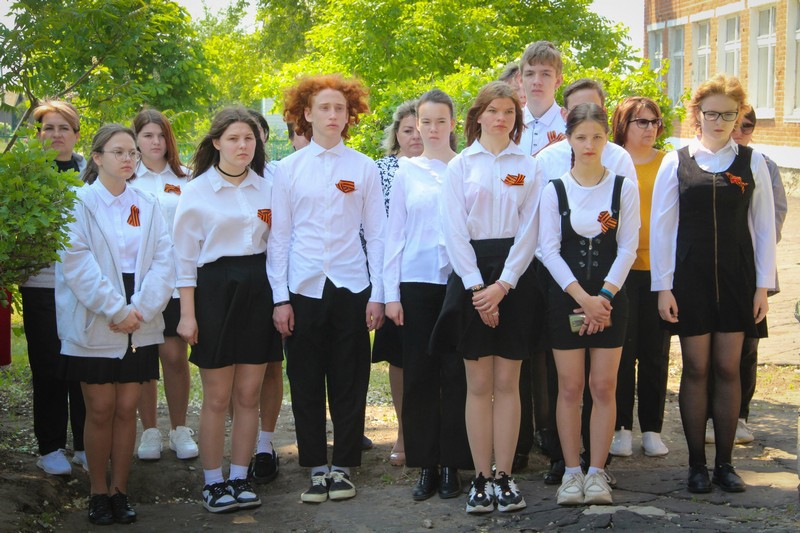 В Красноармейском районе открыли мемориальную доску погибшему в СВО Александру Храмову