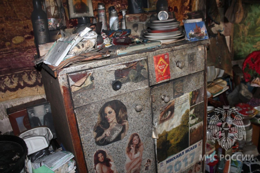 В Балашове пожарный в свой выходной спас мужчину из огня