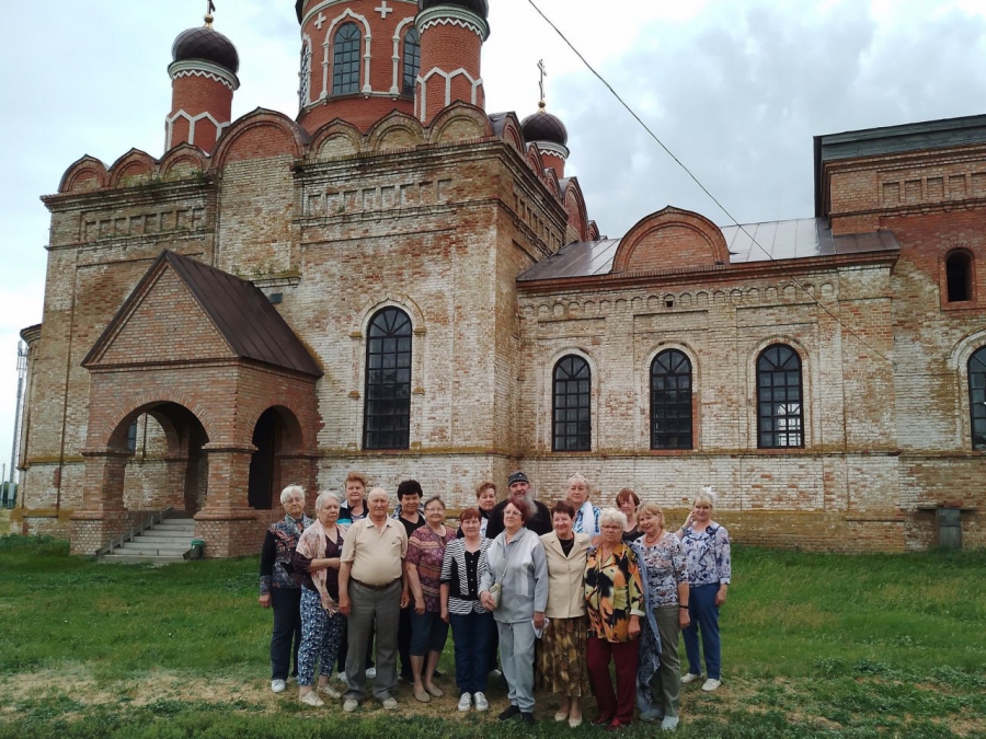 Саратовские пенсионеры путешествуют по области в рамках «Социального туризма»