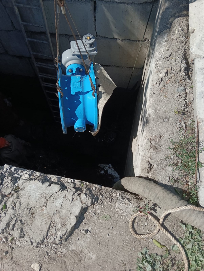 Ход плановых работ на магистральном водоводе в Заводскую зону