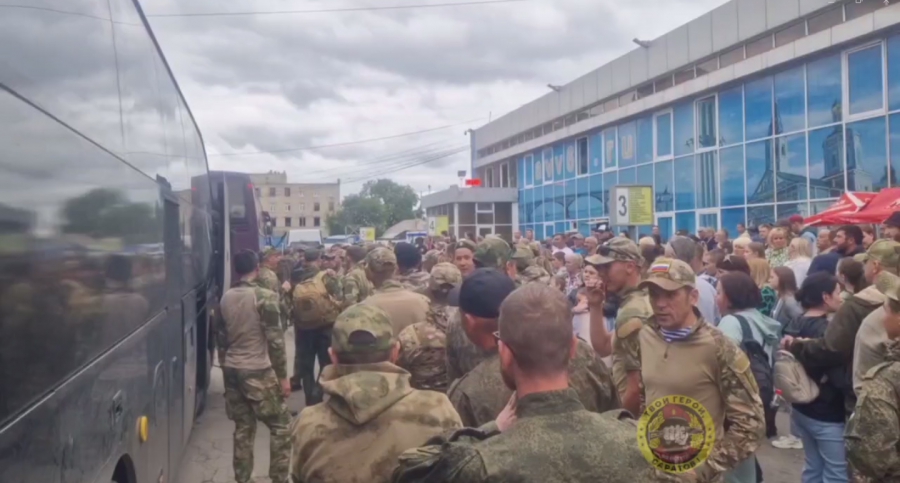 Саратовские бойцы вернулись в зону СВО после отпусков