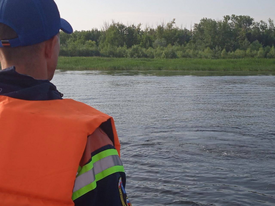 В Новоузенске и Марксе водолазы достали из рек трупы мужчин