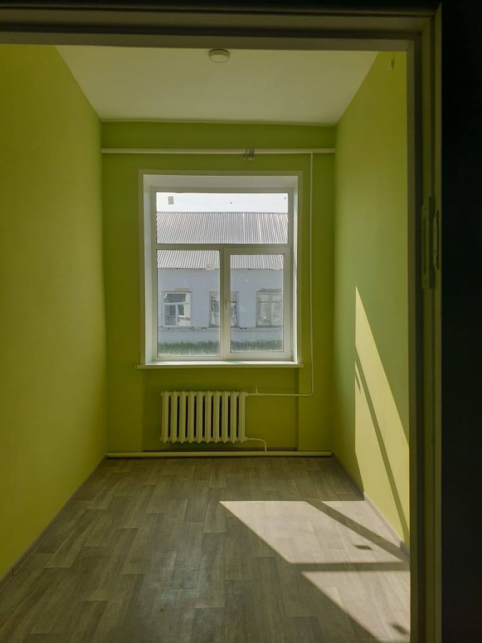 В сельских школах Федоровского и Питерского районов отремонтировали спортзалы