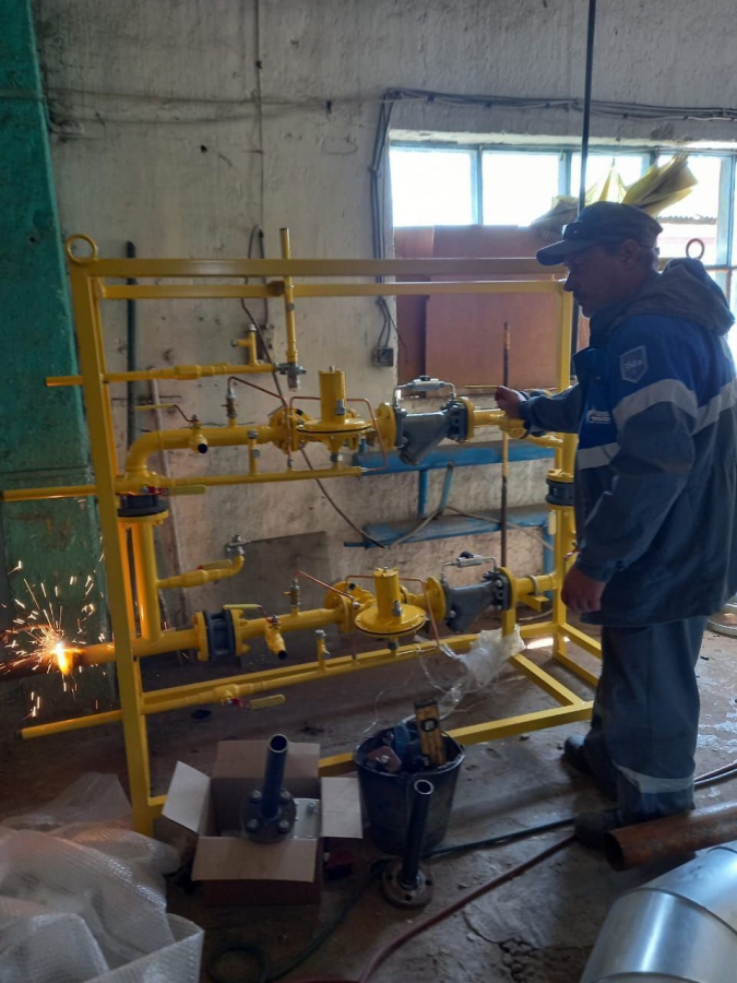 В селе Макарово модернизируют котельную. Она отапливает школу и детсад