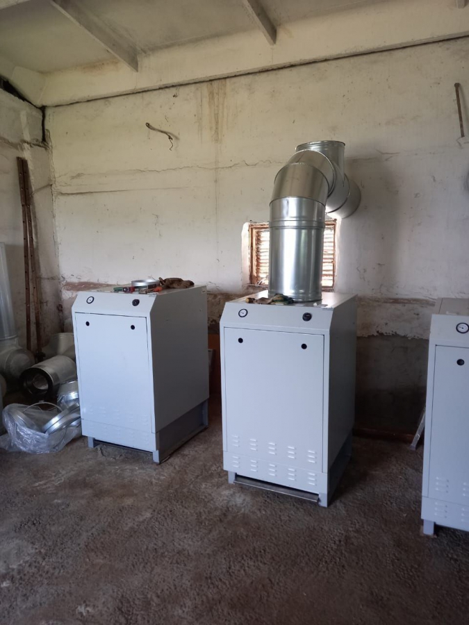 В селе Макарово модернизируют котельную. Она отапливает школу и детсад