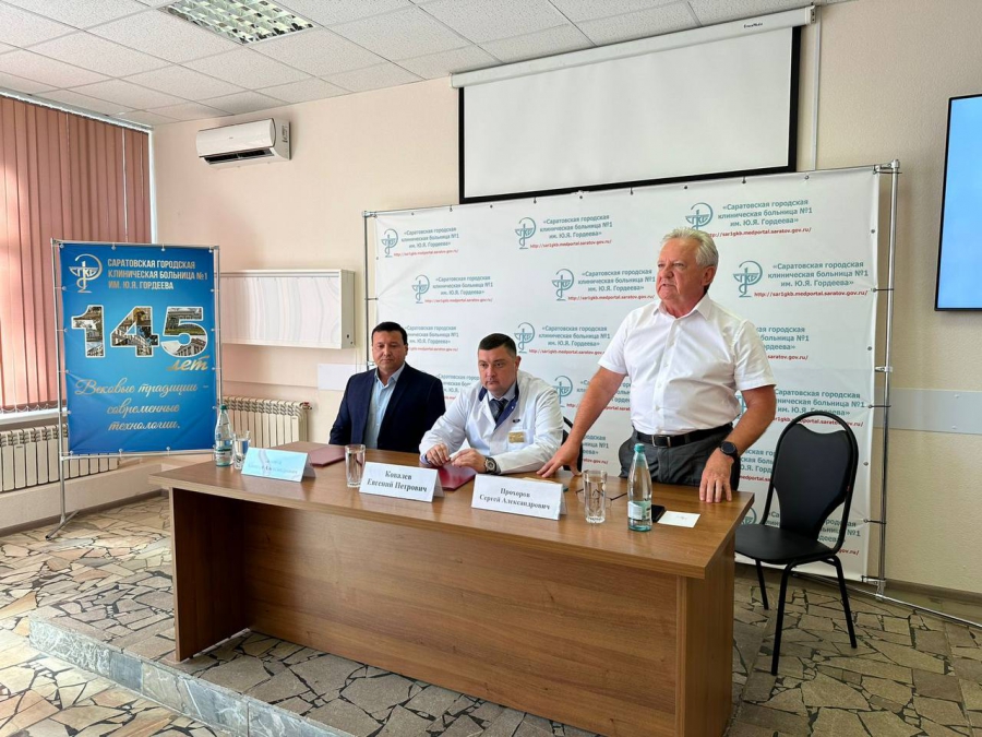 Евгений Ковалев: Комфортные условия работы – это один из методов решения кадрового вопроса в здравоохранении