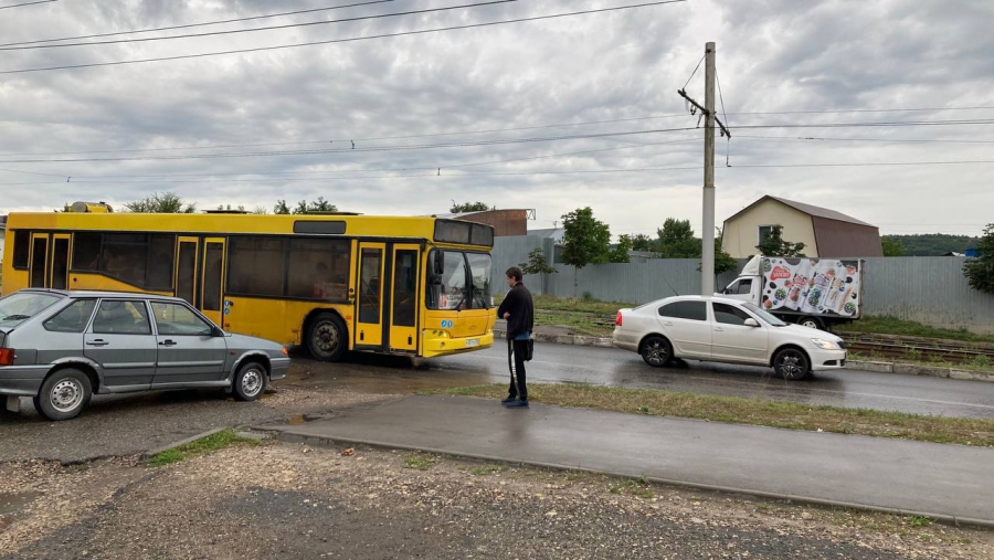 Закрытие трамвая №8. Интервал дублирующих его автобусов составил 6 минут