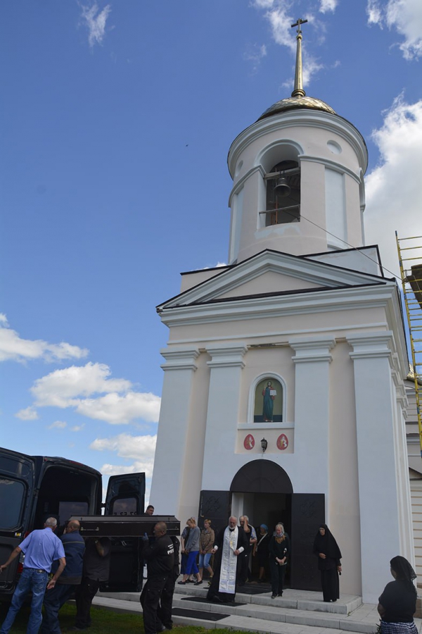 В Базарно-Карабулакском районе простились с погибшим в СВО Иваном Степановым