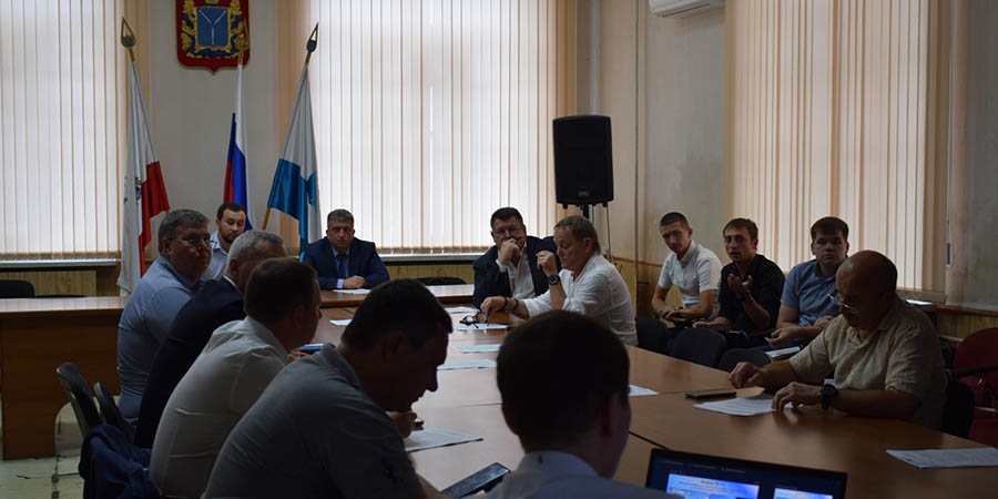 В Саратове организуют новые пешеходные переходы и «лежачие полицейские»