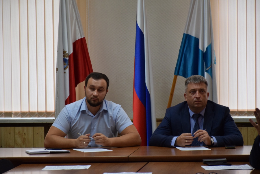 В Саратове организуют новые пешеходные переходы и «лежачие полицейские»