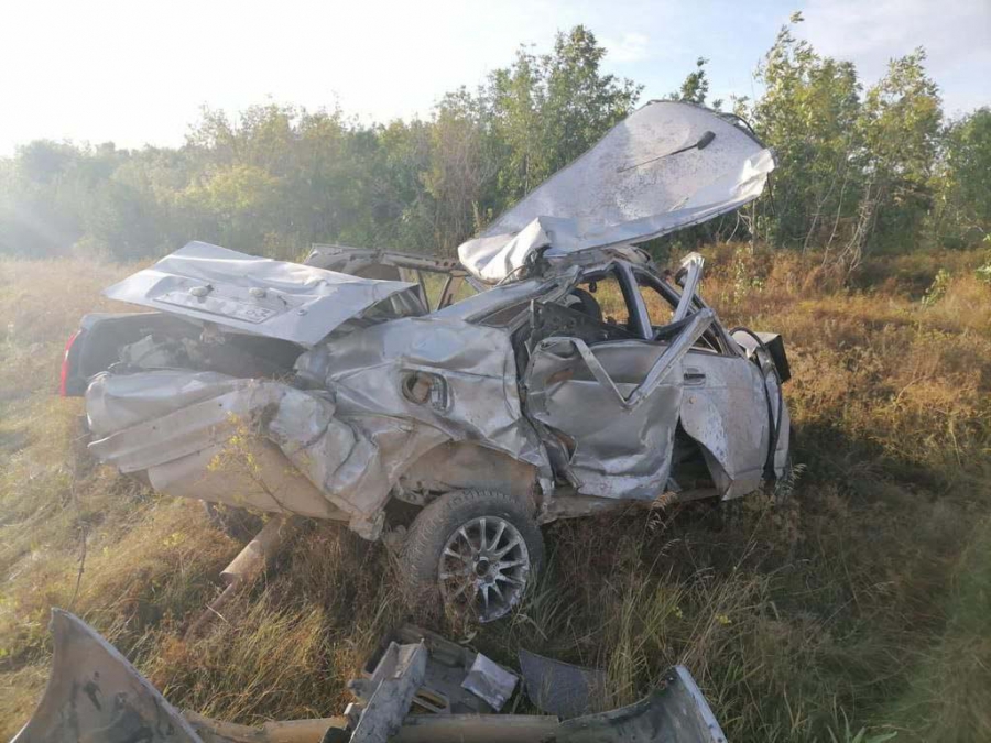 Под Балаковом пьяный лихач разогнался до 120 км/ч и после ДТП бросил друга умирать