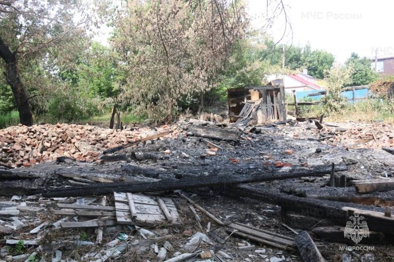 В Саратове с начала июля расселенные дома горели уже 26 раз