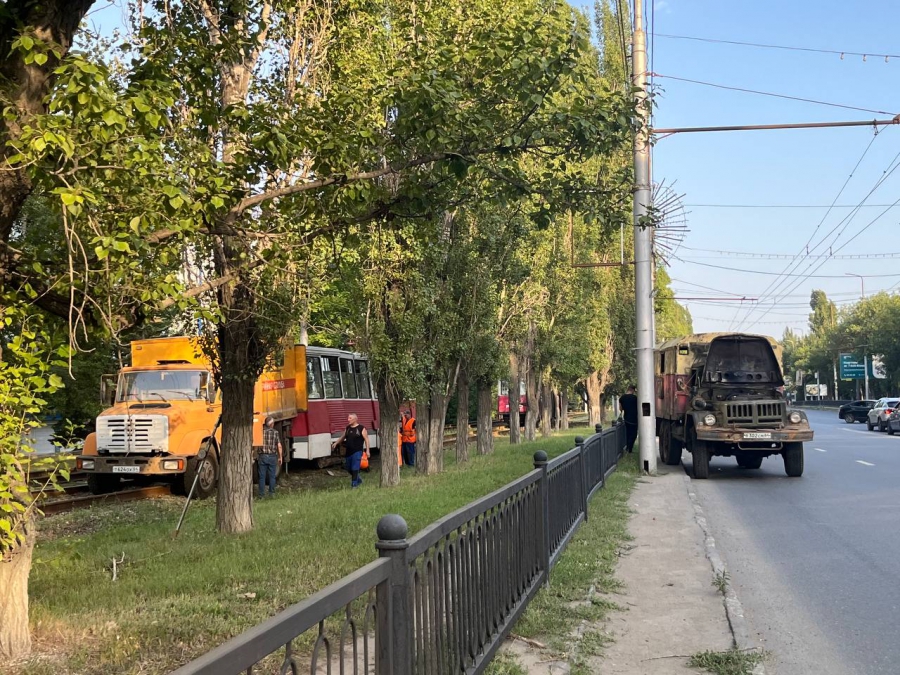 Трамваи №3 больше 2 часов стоят из-за ЧП с вагоном на 3-й Дачной