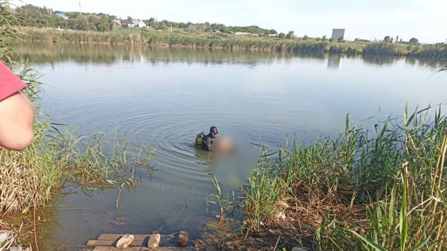 В Дубках из водоема извлекли труп пенсионера