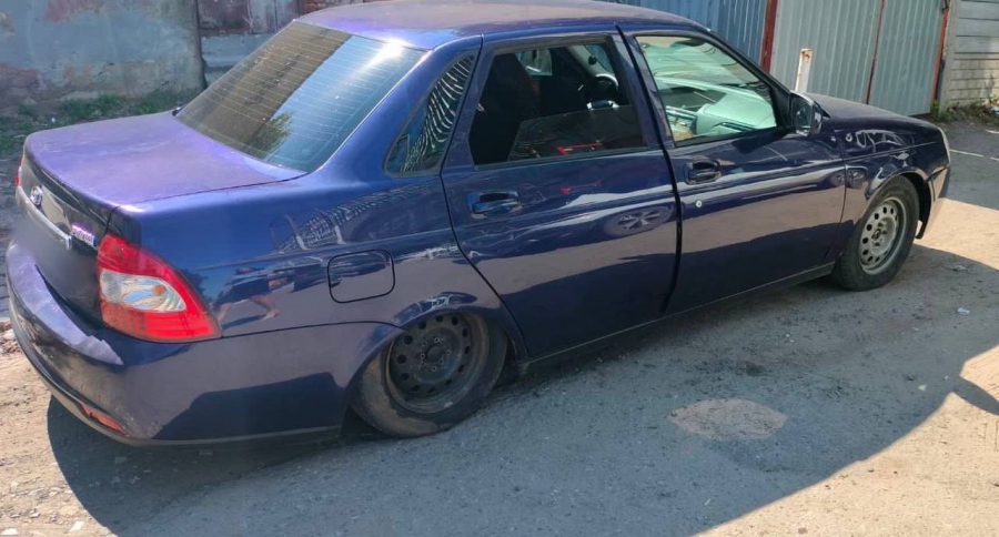 У саратовца арестовали «Приору» из-за 122 неоплаченных штрафов