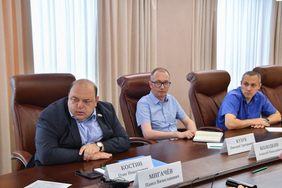 В Саратове до конца года определят проекты 3-х новых поликлиник