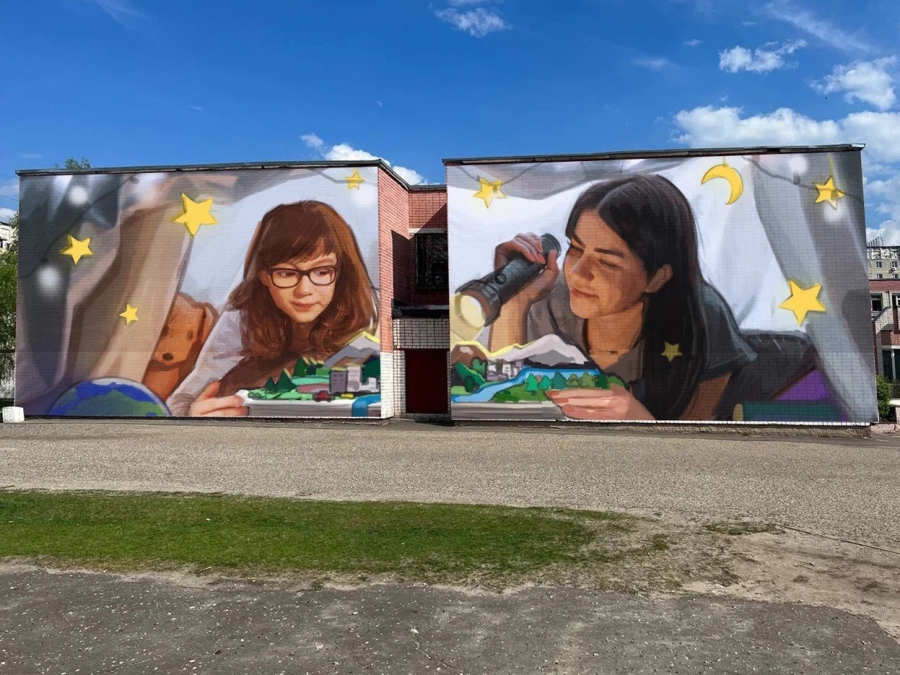 Саратовский мурал «Школа будущего» участвует в финале «ФормART»