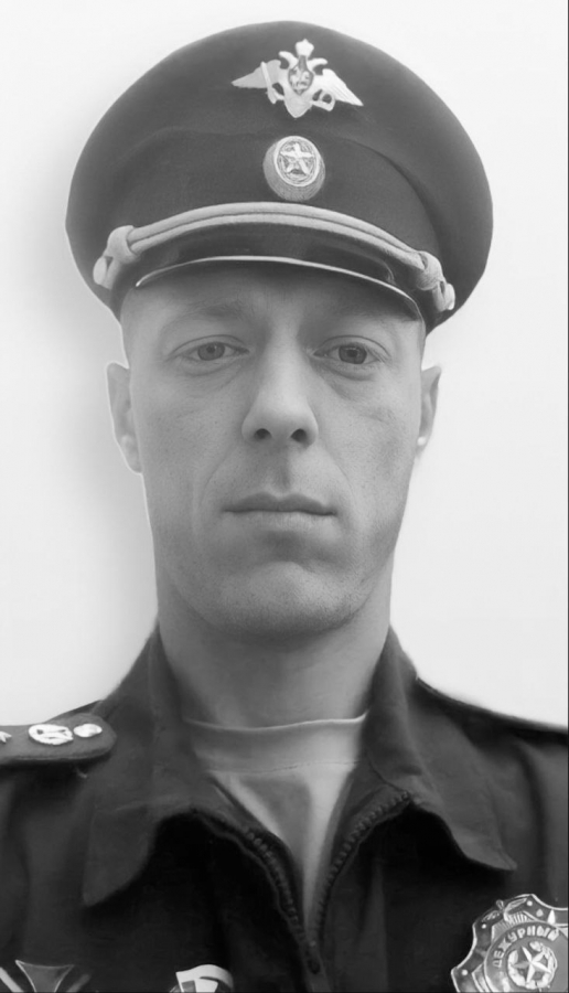 В Пугачеве простятся с погибшим в СВО Виталием Калининым