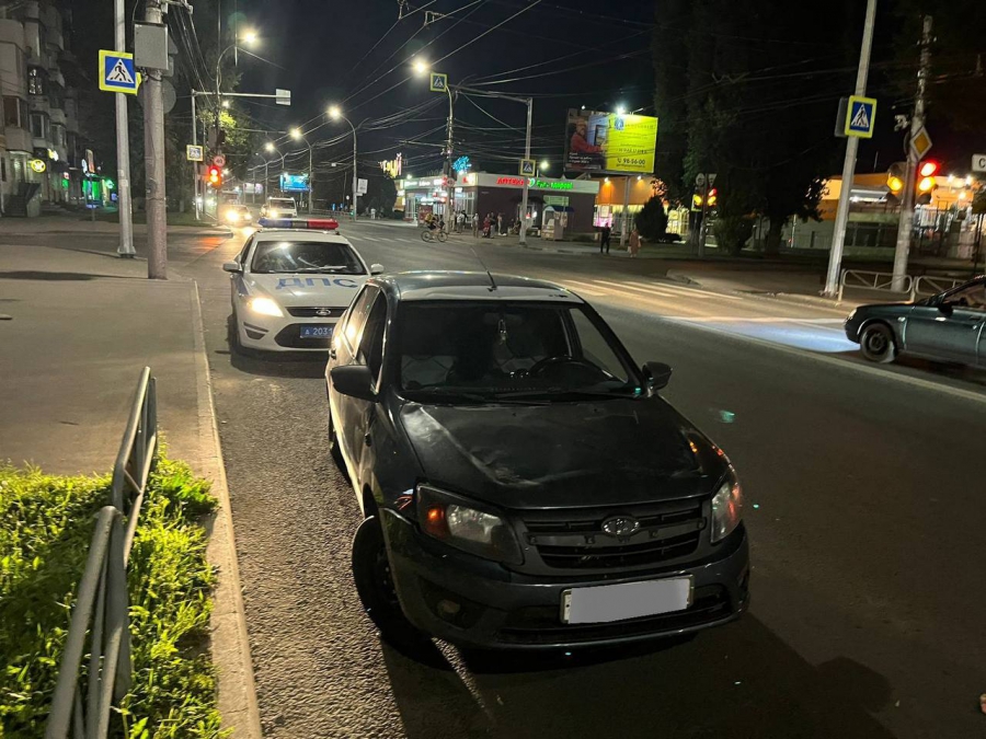 На Энтузиастов «Гранта» сбила подростка у пешеходного перехода