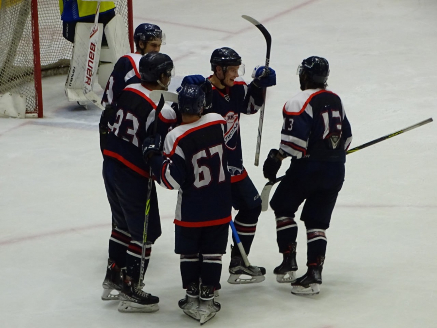 «Кристалл» выиграл первый домашний матч-2023/24