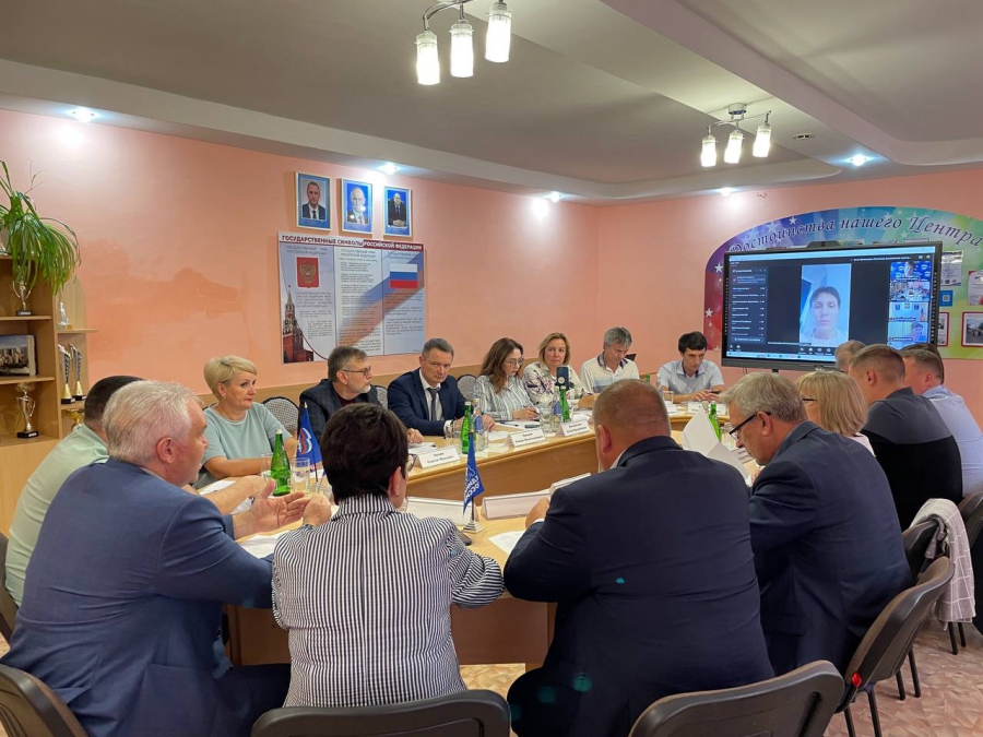 Депутатам и директорам предложено сообща готовить сметы по ремонту соцобъектов