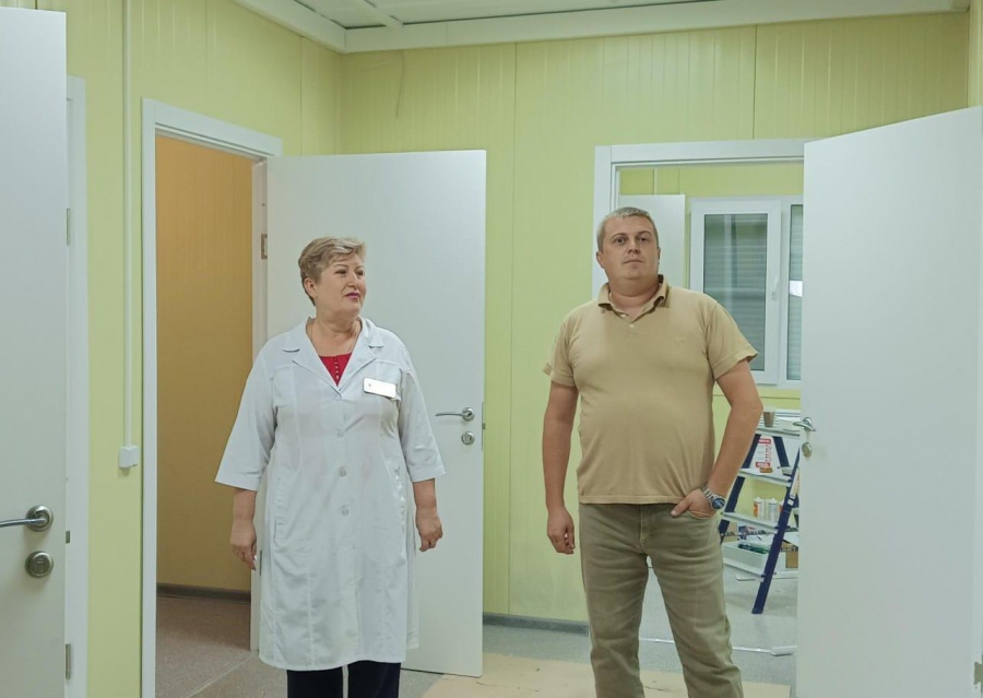 В селе Сосновоборское закончили монтаж нового ФАПа