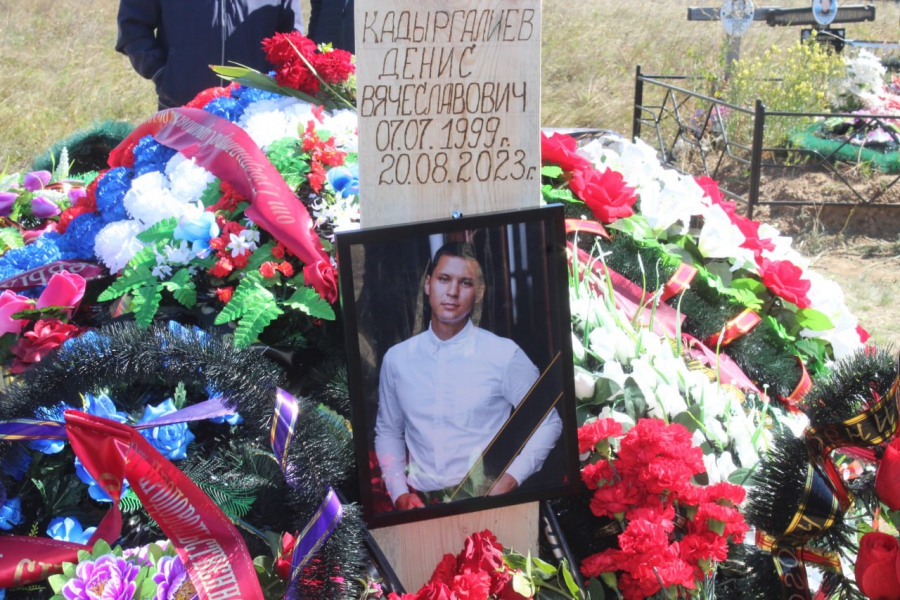 Жители Красноармейского района простились с погибшим на СВО старшим поваром