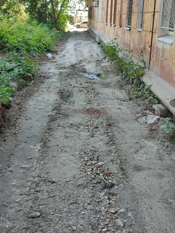 На Орджоникидзе жильцы пожаловались на разрушения после «благоустройства» двора