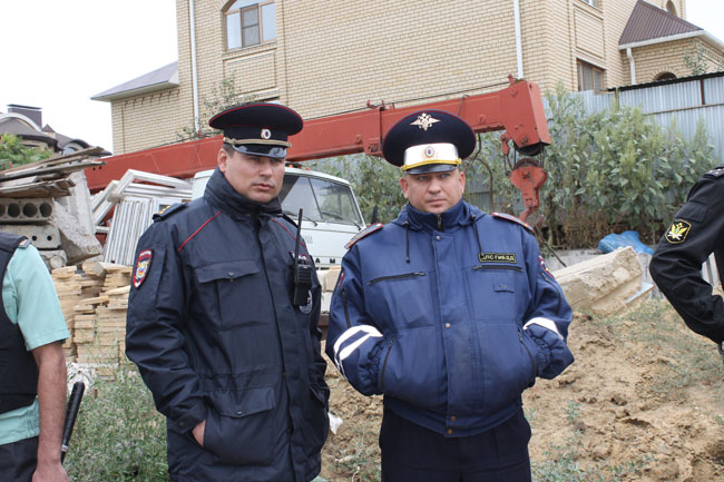 В противостоянии приставов и жильцов таунхаусов пролилась кровь