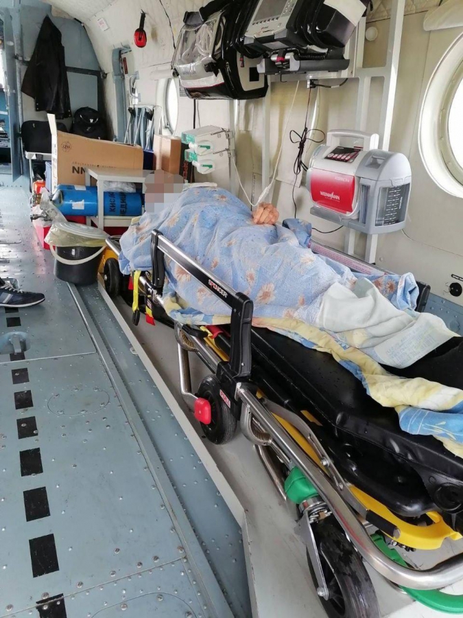 В Саратов на вертолете доставили вольчанина с токсическим гепатитом после запоя