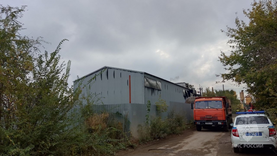 В Энгельсе из-за загорания масла на производстве погиб мужчина