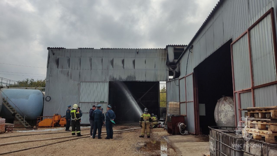 В Энгельсе из-за загорания масла на производстве погиб мужчина
