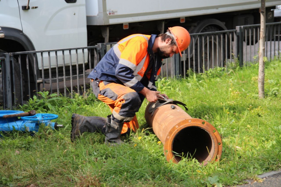 Мокроусова: Устранить крупную аварию на водопроводе на Рахова должны к 20.00