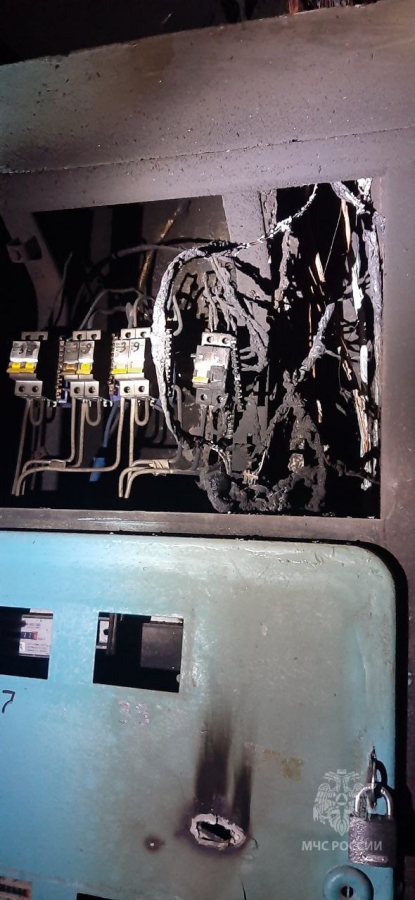 В Балакове из-за пожара в 16-этажном доме эвакуировали 27 человек