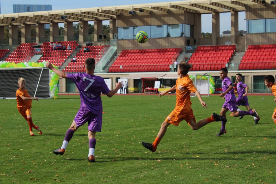 Пугачевские футболисты выиграли «Чемпионат Победителей»