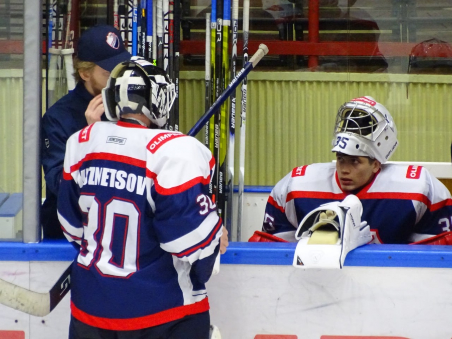 «Кристалл» уступил «Торосу» в домашнем матче