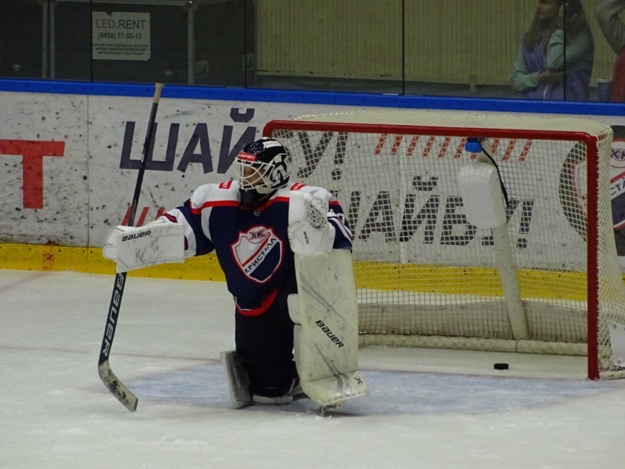 «Кристалл» уступил «Торосу» в домашнем матче