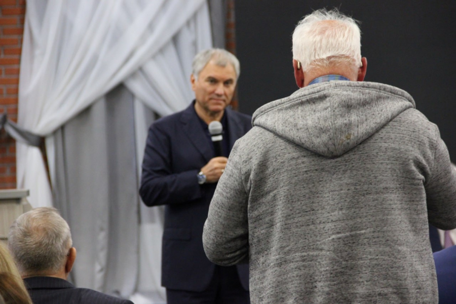 Володин о промзоне на набережной: Кто-то хочет «погреть руки» при застройке