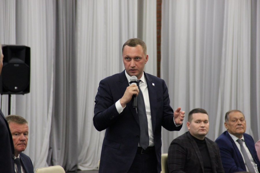 Володин о промзоне на набережной: Кто-то хочет «погреть руки» при застройке