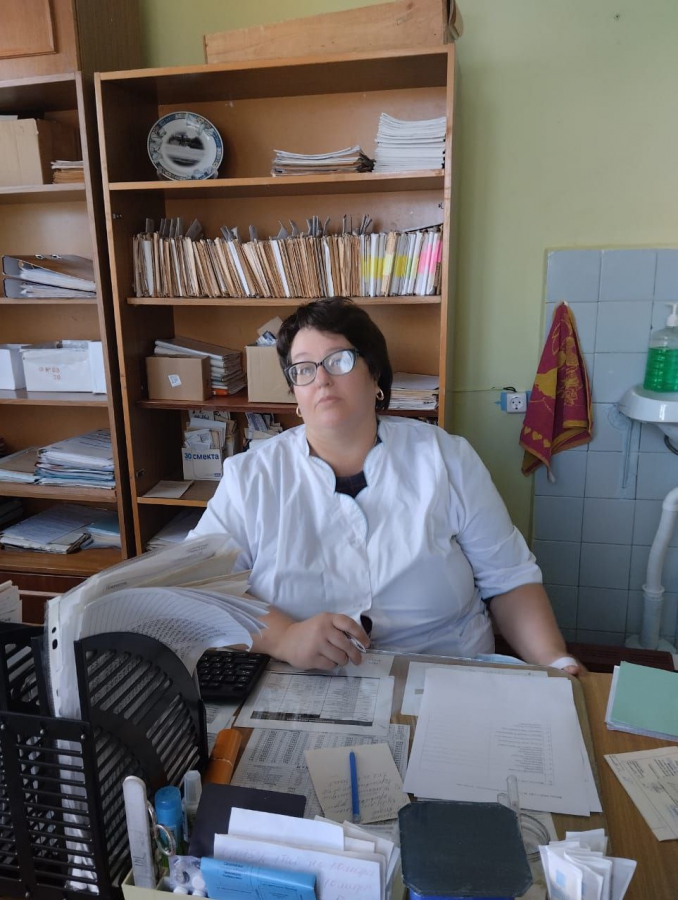 Под Аткарском сельчанка обучилась на медсестру в помощь единственному фельдшеру