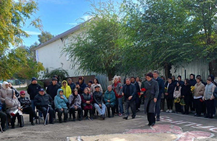 В Березовке открыли мемориальную доску погибшему в СВО Алешеру Голушко