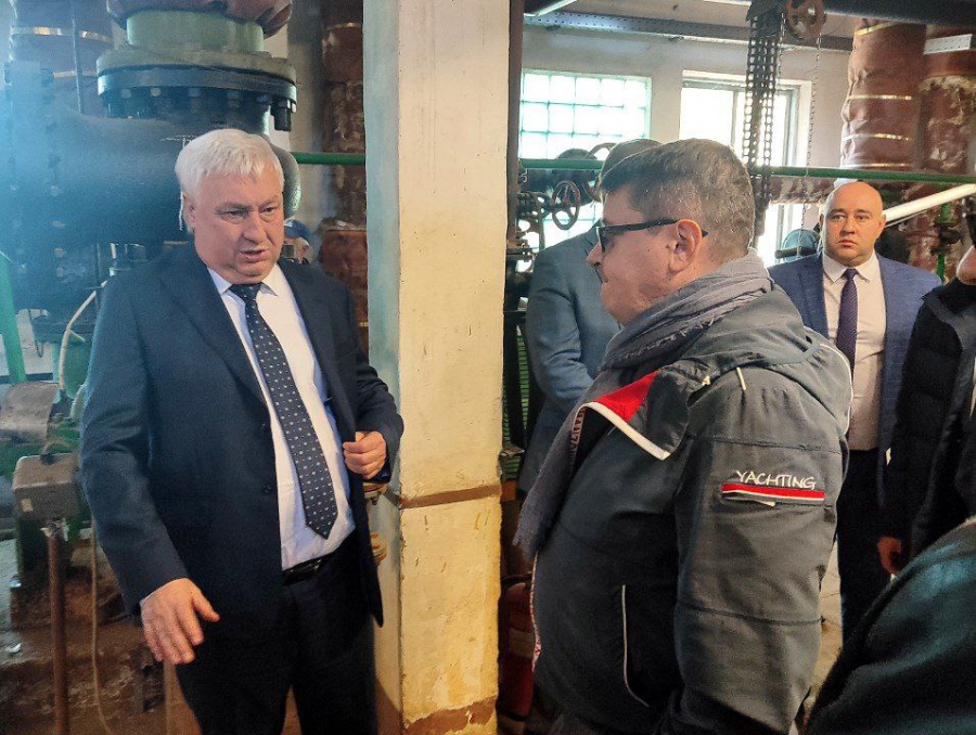 Плеханов контролирует вопрос подачи тепла в Летном городке