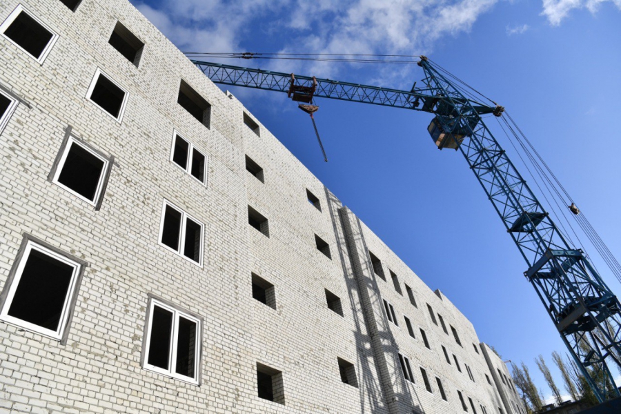 В Саратове служебное жилье для онкологов сдадут до конца года