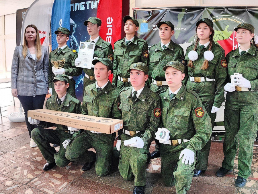 Ученики саратовской школы №7 победили в областном этапе «Зарницы»