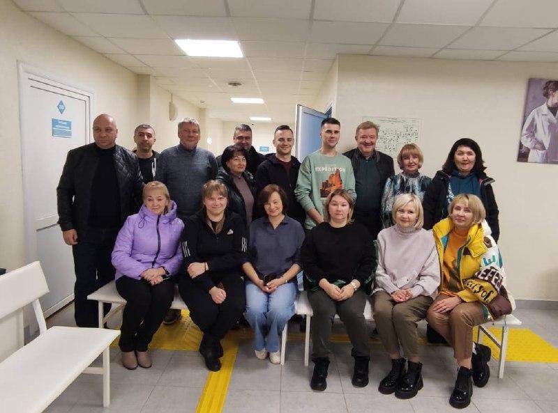 Саратовские врачи отправились на Донбасс с аппаратами ЭКГ и флюорографии