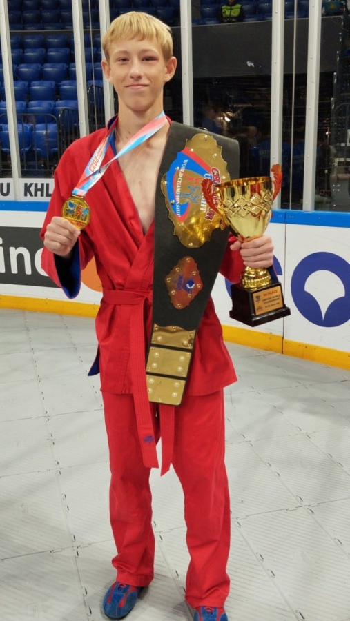 Саратовцы завоевали золотые медали на чемпионате мира по универсальному бою