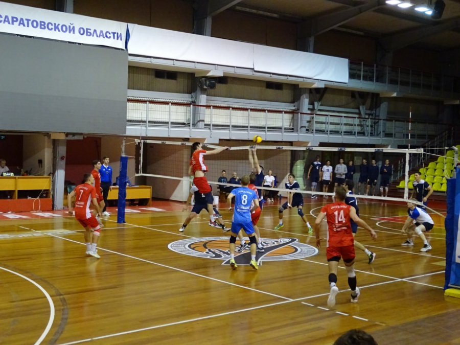 Саратовские волейболисты «всухую» выиграли все домашние матчи и вышли в лидеры