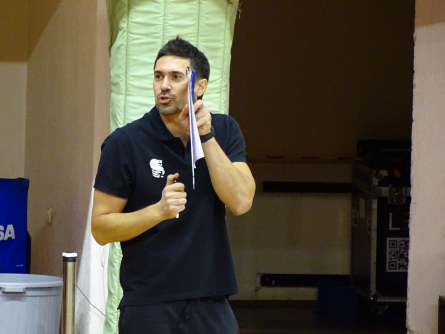 Саратовские волейболисты «всухую» выиграли все домашние матчи и вышли в лидеры